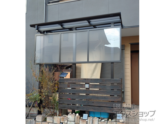 兵庫県神戸市ののテラス屋根 ソラリア F型 テラスタイプ 単体 積雪〜20cm対応 施工例