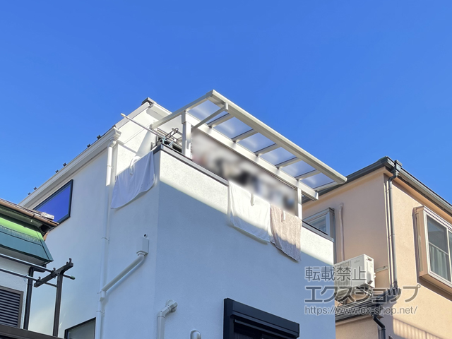 東京都板橋区ののバルコニー・ベランダ屋根 ソラリア F型 1500 屋根タイプ 単体 積雪〜50cm対応 施工例