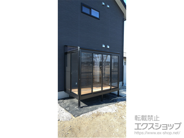 栃木県大田原市ののテラス囲い・サンルーム サニージュ F型 床納まり ランマ無 積雪〜20cm対応 施工例