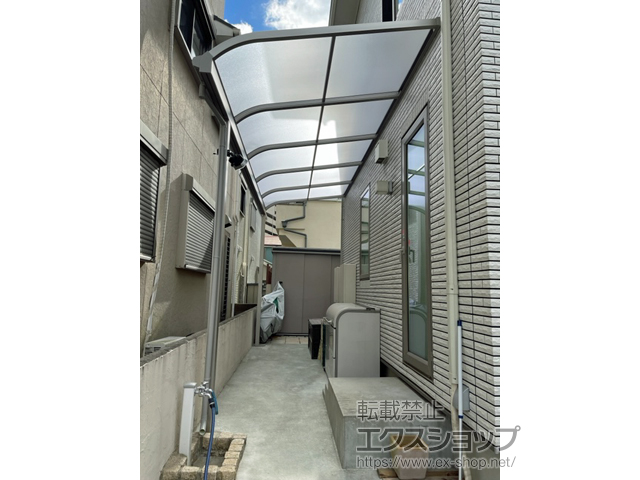 兵庫県神戸市ののテラス屋根 ソラリア R型 テラスタイプ 単体 積雪〜20cm対応 施工例