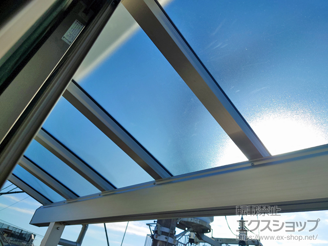 東京都中野区ののバルコニー・ベランダ屋根 ソラリア F型 1500 屋根タイプ 単体 積雪〜50cm対応 施工例