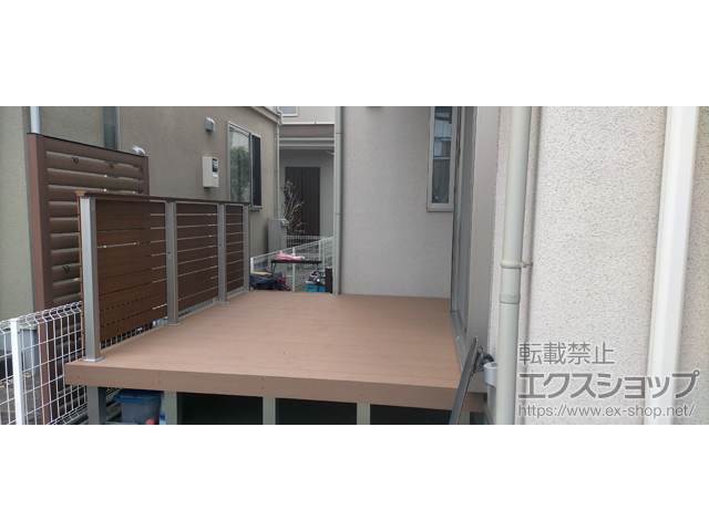 千葉県市川市ののウッドデッキ リウッドデッキ 200+ルシアスデッキフェンスA01型<横板格子タイプ> 施工例