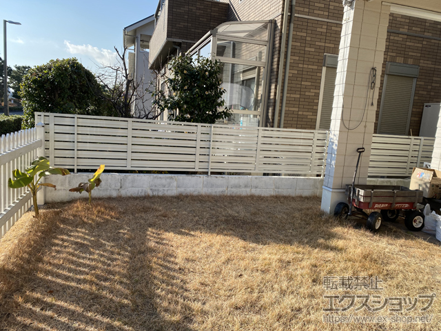兵庫県芦屋市ののフェンス・柵 モクハイフェンス アルミ色タイプ　フリーポールタイプ 施工例