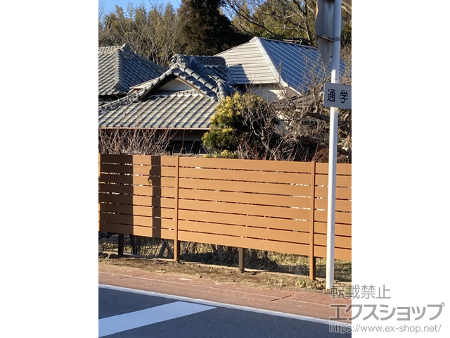 千葉県佐倉市ののフェンス・柵 マイティウッド ベーシック 120サイズ 隙間15mm H1400 板8段 施工例