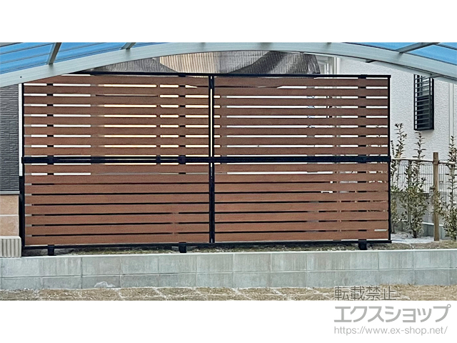 福岡県那珂川市ののフェンス・柵 モクアルフェンス 横板タイプ 2段支柱 自立建て用 施工例