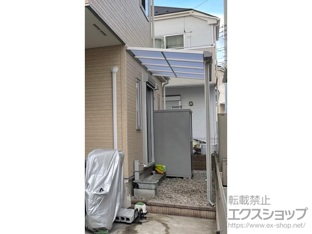 埼玉県八潮市ののテラス屋根 ソラリア F型 テラスタイプ 単体 積雪〜20cm対応 施工例