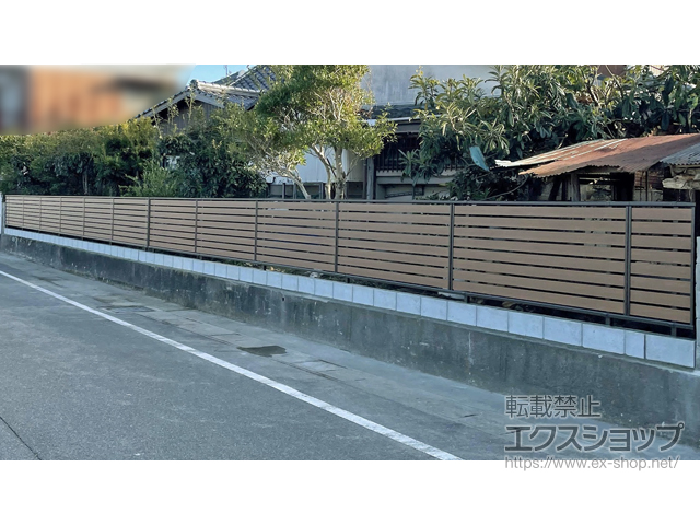 大分県中津市ののフェンス・柵 モクアルフェンス 横板タイプ 自由柱施工 施工例