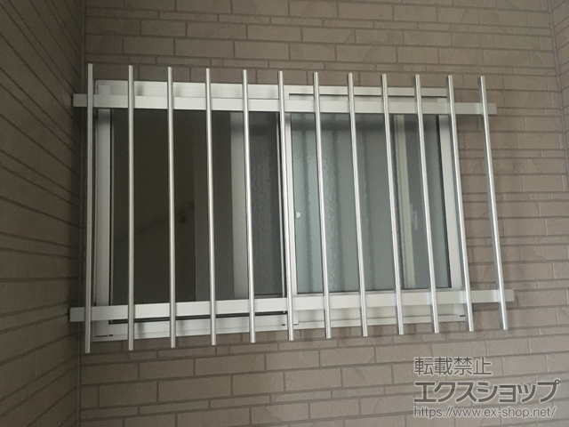 埼玉県富士見市のの面格子・窓格子 たて面格子LA 枠付け 施工例