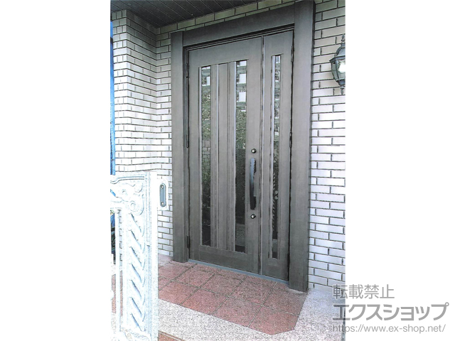 東京都足立区のLIXIL リクシル（トステム）の玄関ドア リシェント玄関ドア3 アルミ仕様 親子仕様(ランマ無)L C16N型 ※手動仕様 施工例