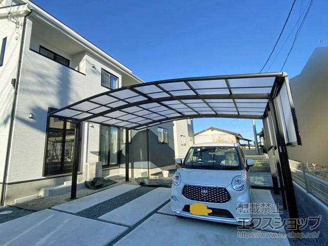 茨城県常陸大宮市ののカーポート ネスカR (ラウンドスタイル) ワイド 積雪〜20cm対応 施工例