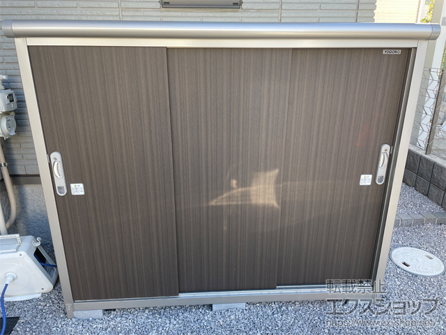 埼玉県上尾市のの物置・屋外倉庫 エスモ 一般型 1797×750×1501 ESE-1807E-DW 施工例