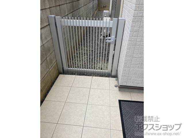 大阪府堺市のの門扉 シンプレオ門扉T1型 縦格子 片開き 門柱使用 施工例