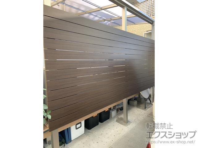 兵庫県姫路市ののテラス屋根 ソラリア F型 テラスタイプ 単体 積雪〜20cm対応+目隠しパネル 12段 施工例