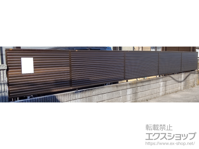 埼玉県狭山市ののフェンス・柵 ミエーネフェンス 目隠しルーバータイプ　自由柱施工 施工例