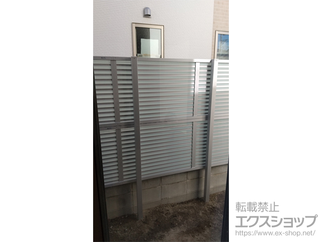 福岡県福岡市ののフェンス・柵 フェンスAB YL3型 横ルーバー3 + YT2型 採光ルーバー アルミ多段柱仕様【パネル2段】 施工例