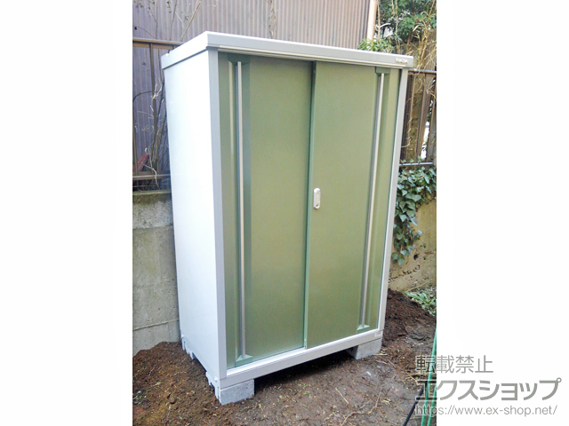 千葉県柏市のの物置・屋外倉庫 シンプリー 一般型 1100×615×1603 MJX-116D-P-JG 施工例