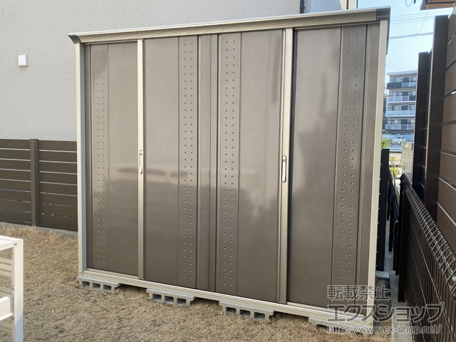 福岡県福津市のの物置・屋外倉庫 グランプレステージジャンプ 2247×900×1900 GP-229A-F-CB 施工例