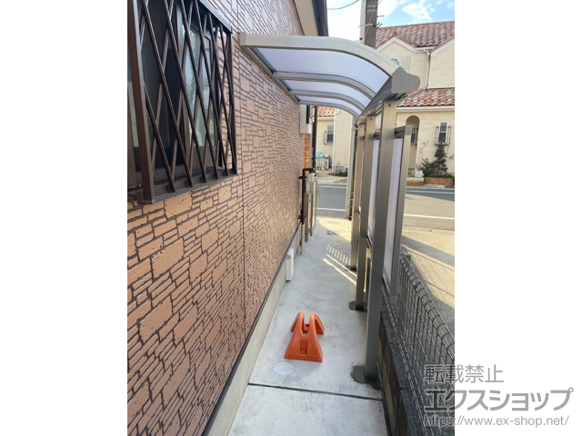 千葉県習志野市ののテラス屋根 プレシオステラスII R型 テラスタイプ 単体 積雪〜20cm対応+前面パネル*1段 施工例