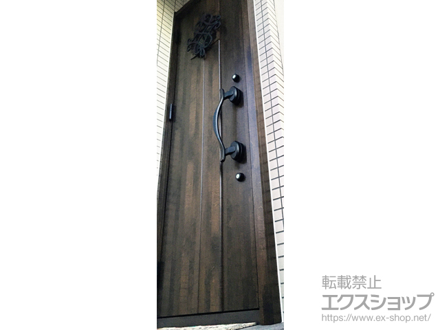 神奈川県横浜市のLIXIL リクシル（トステム）の玄関ドア リシェント玄関ドア3 断熱K4仕様 片開き仕様(ランマ無)L D77型 ※手動仕様 施工例