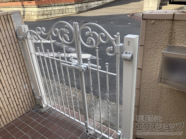 神奈川県横須賀市のの門扉 ラフィーネ門扉1型 両開き親子 施工例