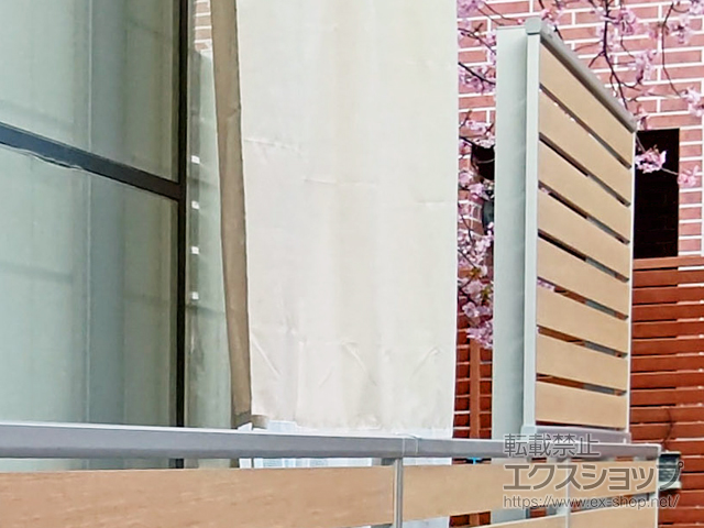 埼玉県春日部市ののフェンス・柵 ルシアスフェンスF04型 横板 木目カラー 自由柱施工 施工例