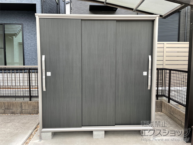 静岡県三島市のの物置・屋外倉庫 エスモ 一般型 1950×900×1913（ESF-1909A-WE） ESF-1909A-WE 施工例