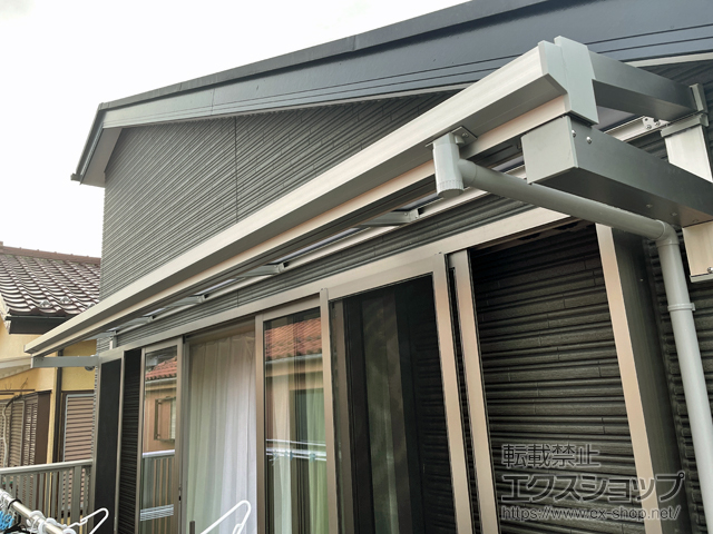 東京都東村山市ののバルコニー・ベランダ屋根 ソラリア F型 ルーフタイプ 単体積雪〜20cm対応 施工例