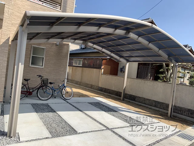 岡山県倉敷市のLIXIL(リクシル)のカーポート ネスカR (ラウンドスタイル) M合掌 積雪～20cm対応 施工例