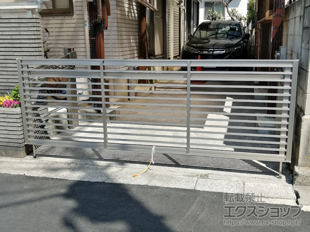 千葉県市川市ののカーゲート オーバードアS1型 手動式 施工例