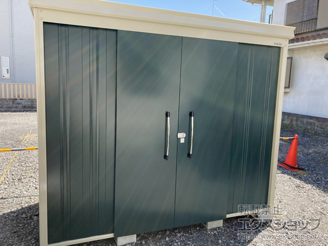 埼玉県久喜市のの物置・屋外倉庫 ガーデンハウス DM-Z2513 一般型 2523×1323×2120 DM-Z2513-MG 施工例