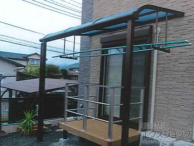 熊本県熊本市ののウッドデッキ リウッドデッキ 200＋ルシアスデッキフェンスB03型＜横格子2本タイプ＞ 施工例