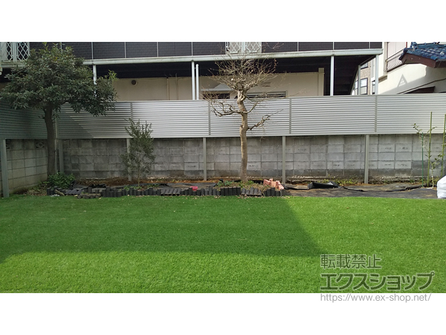 千葉県柏市ののフェンス・柵 ミエーネ目隠しルーバーフェンス 上段のみ設置 自立建て用 施工例