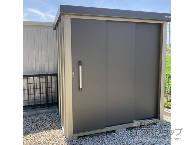 三重県鈴鹿市のの物置・屋外倉庫 エスケーエイト SK8-50 一般型 1800×1200×1940 SK8-70-GK 施工例
