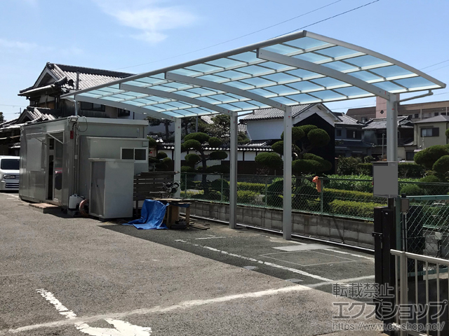 兵庫県尼崎市ののカーポート レイナポートグラン 縦連棟　積雪〜20cm対応 施工例