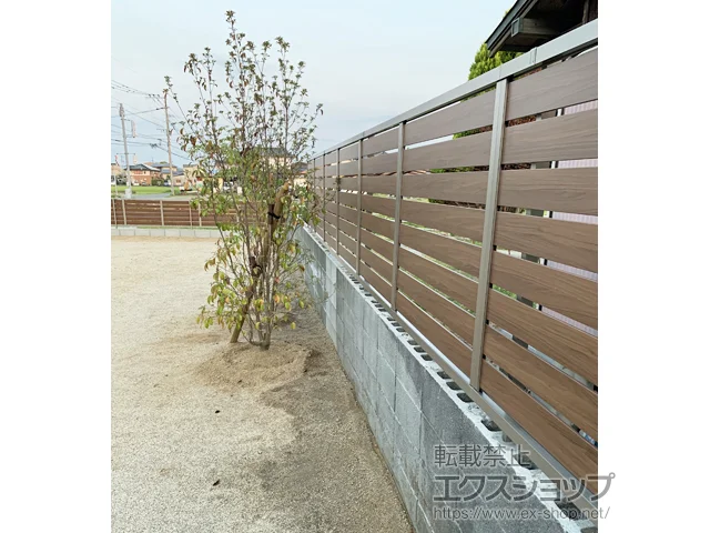 �������}��s�̂̃t�F���X�E��E�� ���N�n�C�t�F���X �t���[�|�[���^�C�v �{�H��