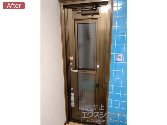 大阪府大阪市のLIXIL リクシル（トステム）の玄関ドア リシェント勝手口ドア アルミPG仕様 ランマ無(L) E型 施工例