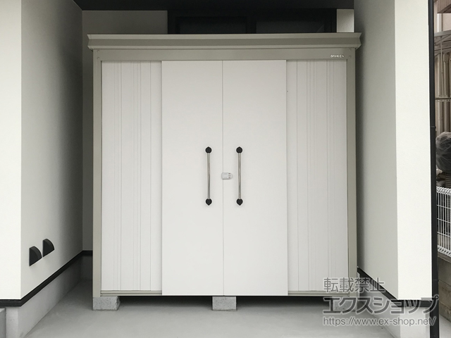 広島県広島市のの物置・屋外倉庫 ガーデンハウス DM-Z2109-G 豪雪地型 2123×923×2120 DM-Z2109-G-NW 施工例