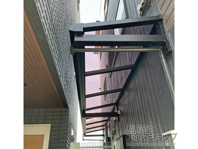 埼玉県朝霞市ののテラス屋根 ソラリア F型 ルーフタイプ 連棟 積雪〜20cm対応 施工例