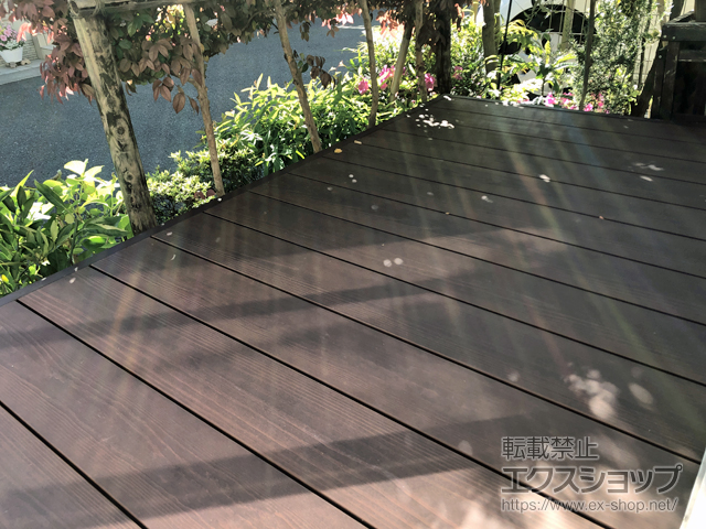 神奈川県鎌倉市ののウッドデッキ 彩木 あやぎ ハイブリットガーデンデッキ 幕板勝ち仕様 施工例