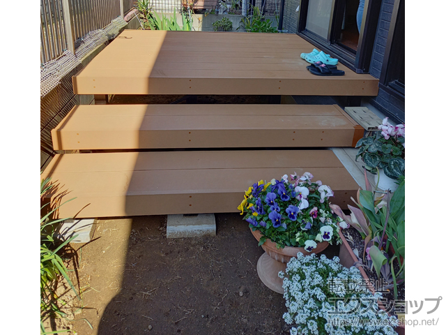 千葉県船橋市ののウッドデッキ リウッドデッキ 200+段床セット 片面タイプ2段 施工例