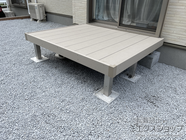 静岡県三島市ののウッドデッキ リウッドデッキ 200 施工例