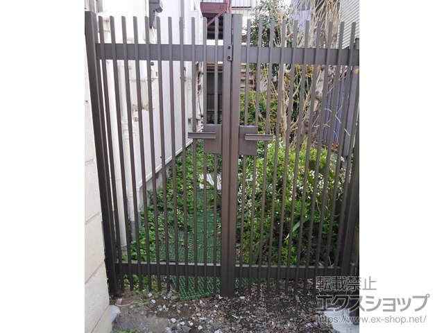 東京都大田区のの門扉 【特注】ハイ千峰 両開き　門柱使用 施工例