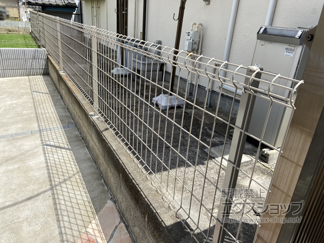 神奈川県横浜市ののフェンス・柵 ハイグリッドフェンスUF8型　フリーポールタイプ 施工例