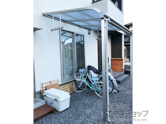 大分県大分市ののテラス屋根 ソラリア R型 テラスタイプ 単体 積雪〜20cm対応 施工例