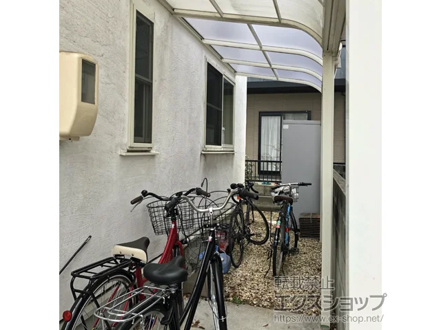 岡山県岡山市のYKKAPのテラス屋根 ソラリア R型 テラスタイプ 単体 積雪～20cm対応 施工例