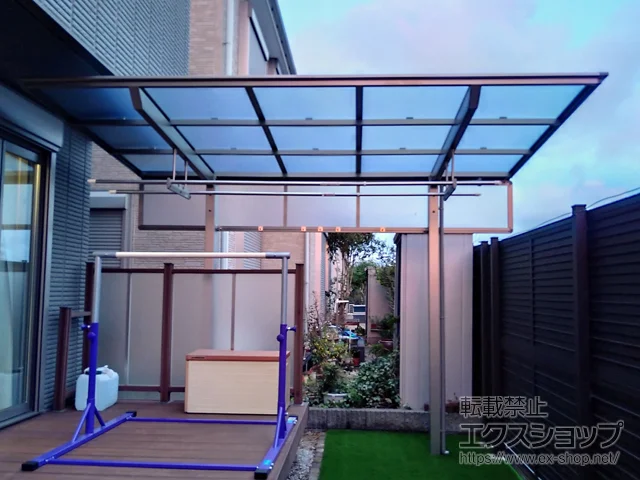 神奈川県相模原市のLIXIL(リクシル)のテラス屋根 フーゴF 独立テラスタイプ 単体 積雪～20cm対応 施工例