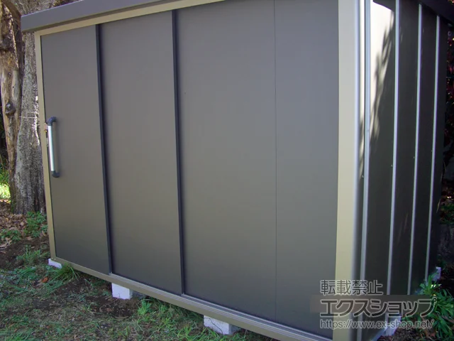 静岡県伊東市のサンキンの物置・収納・屋外倉庫 エスケーエイト SK8-130 一般型 2600×1600×1940 SK8-130-GK 施工例