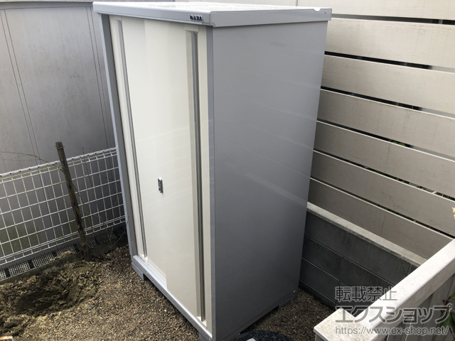宮城県仙台市のの物置・屋外倉庫 シンプリー 一般型 1100×755×1903 MJX-117E-P-FW 施工例