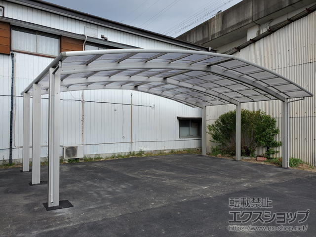 栃木県那須塩原市ののカーポート レイナトリプルポートグラン　積雪〜20cm対応 施工例
