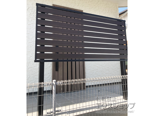 福岡県福岡市ののフェンス・柵 モクアルフェンス 横板タイプ 2段支柱 自立建て用(上段のみ設置) 施工例